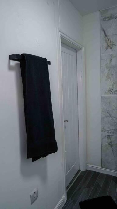 לידס Stunning Two Bed City Centre Apartment מראה חיצוני תמונה